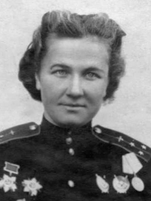 Nadezhda Popova, squadron commander in the 46th Guards Night Bombardment Aviation Regiment who became a Hero of the Soviet Union.