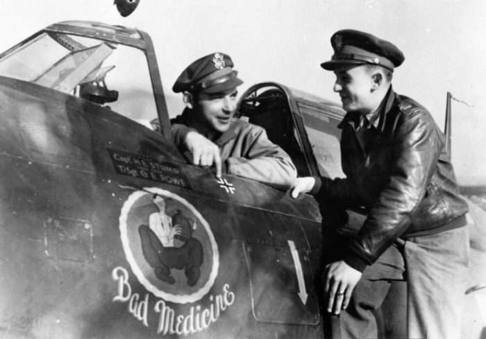 Captain Harold E. Stump and Second Lieutenant George J. Hays of the 78th Fighter Group with a P-47 Thunderbolt nicknamed “Bad Medicine”, 15 October 1943