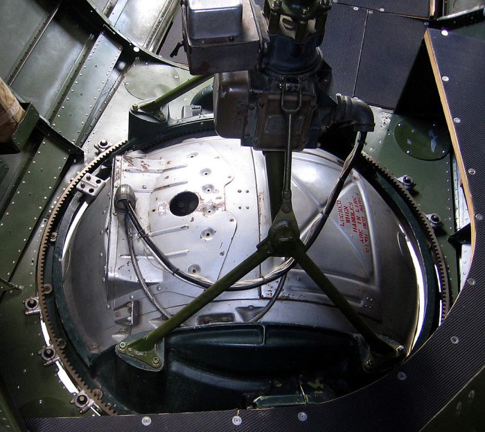 The ball turret inside B-17 ‘Aluminium Overcast’. Image by Mark Wagner CC BY 2.5