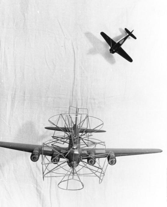 This German training model shows from which angle to attack a B-17. Bundesarchiv CC BY-SA 3.0