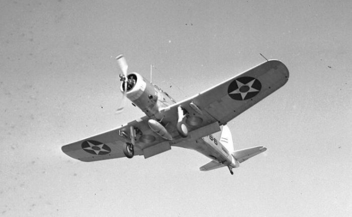 Vought SB2U-2 landing 1940