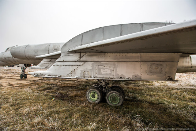 Developed from Tupolev Tu-98 bomber prototype.