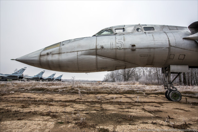 The aircraft remained in service until 1990.